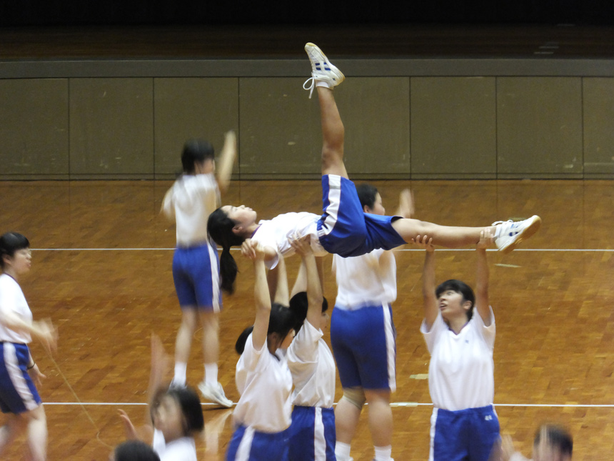 学校ダンス発表会写真