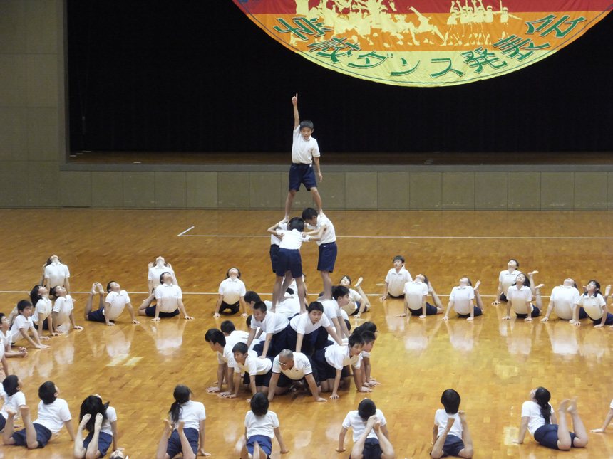 学校ダンス発表会写真