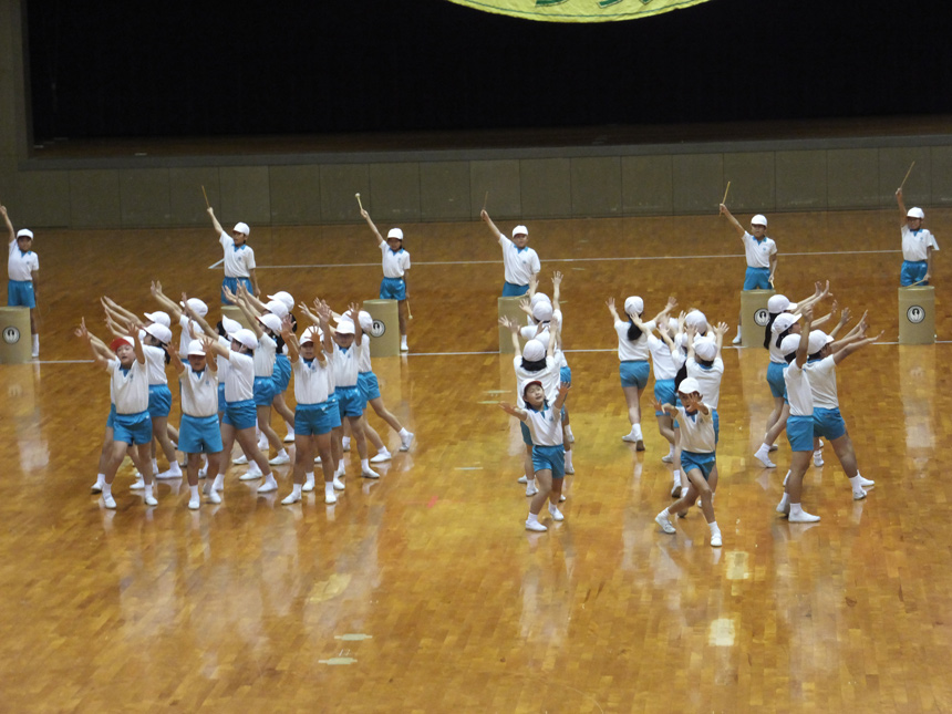 学校ダンス発表会写真